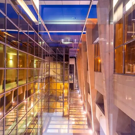 Iberik Santo Domingo Plaza اوفيدو