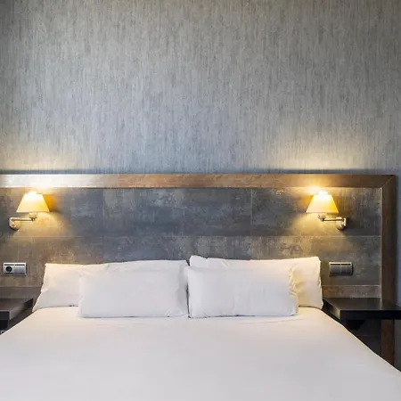 فندق Iberik Santo Domingo Plaza