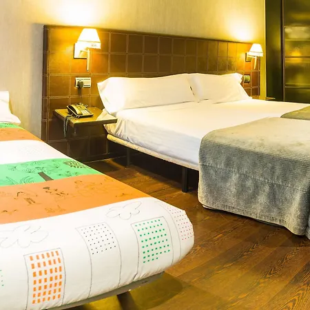 فندق Iberik Santo Domingo Plaza 4*