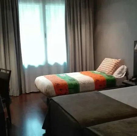 فندق Iberik Santo Domingo Plaza