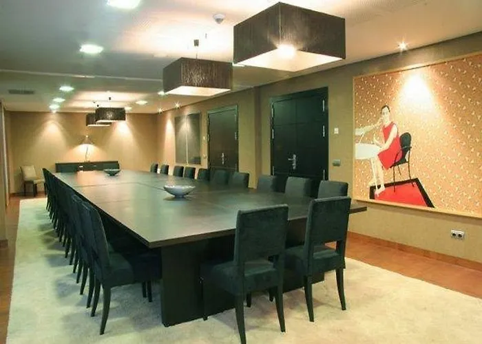 Iberik Santo Domingo Plaza 오비에도